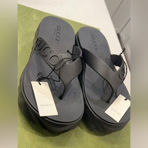 Gucci Marmont Sandals **BRAND NEW**